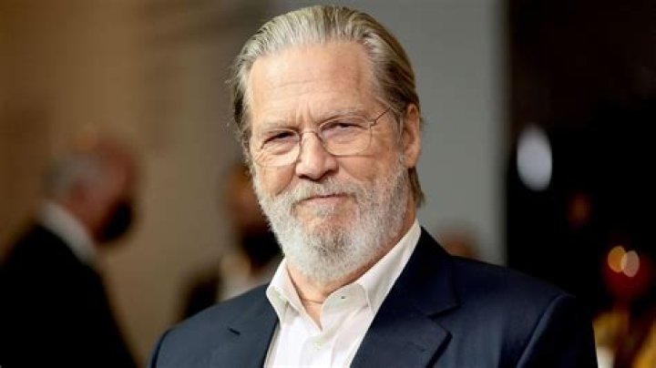 
Why Does Jeff Bridges Talk Funny? Here Is The Actor Health Update In 2022 